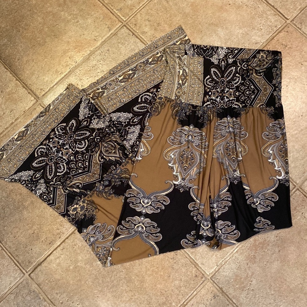 J USA Wide Leg Brown and Black Patterned Pants Size Large